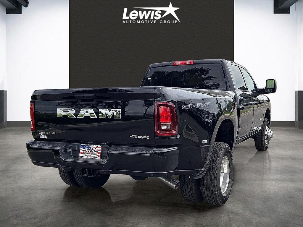 New 2026 Ram 3500 BIG HORN CREW CAB 4X4 8' BOX Pickup
