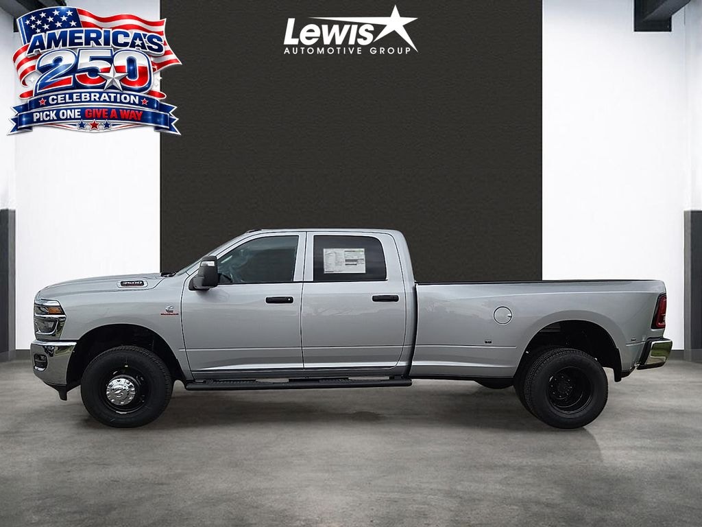 New 2026 Ram 3500 TRADESMAN CREW CAB 4X4 8' BOX Pickup