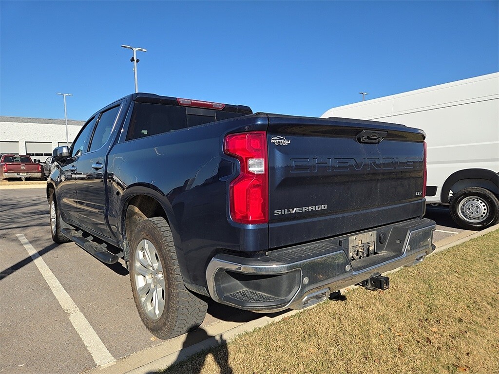 2023 Chevrolet Silverado 1500 LTZ photo 2