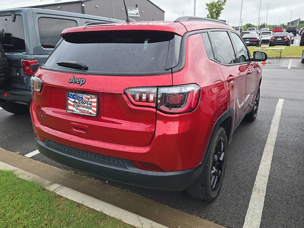 Used 2025 Jeep Compass Latitude SUV