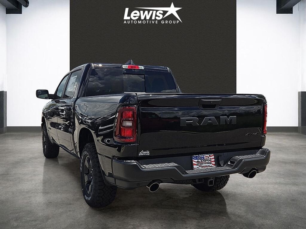 New 2026 Ram 1500 WARLOCK CREW CAB 4X4 5'7 BOX Pickup