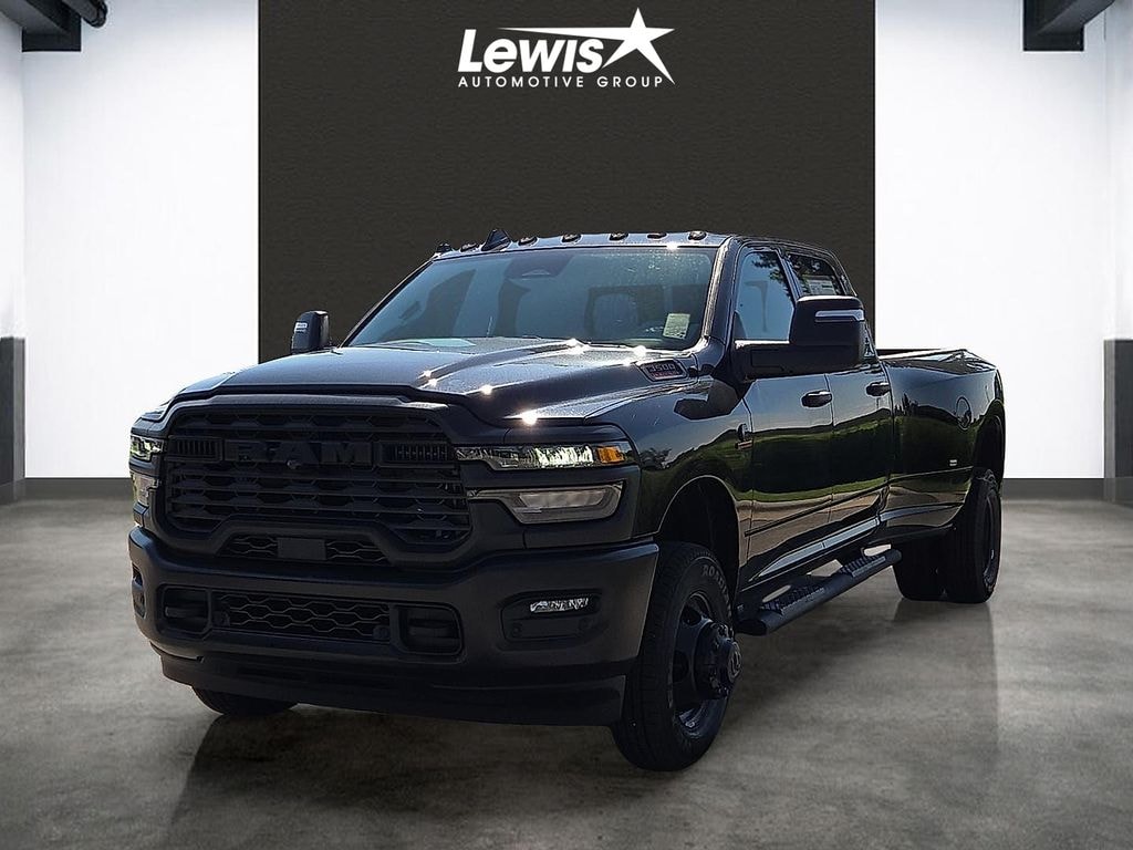 New 2026 Ram 3500 TRADESMAN CREW CAB 4X4 8' BOX Pickup