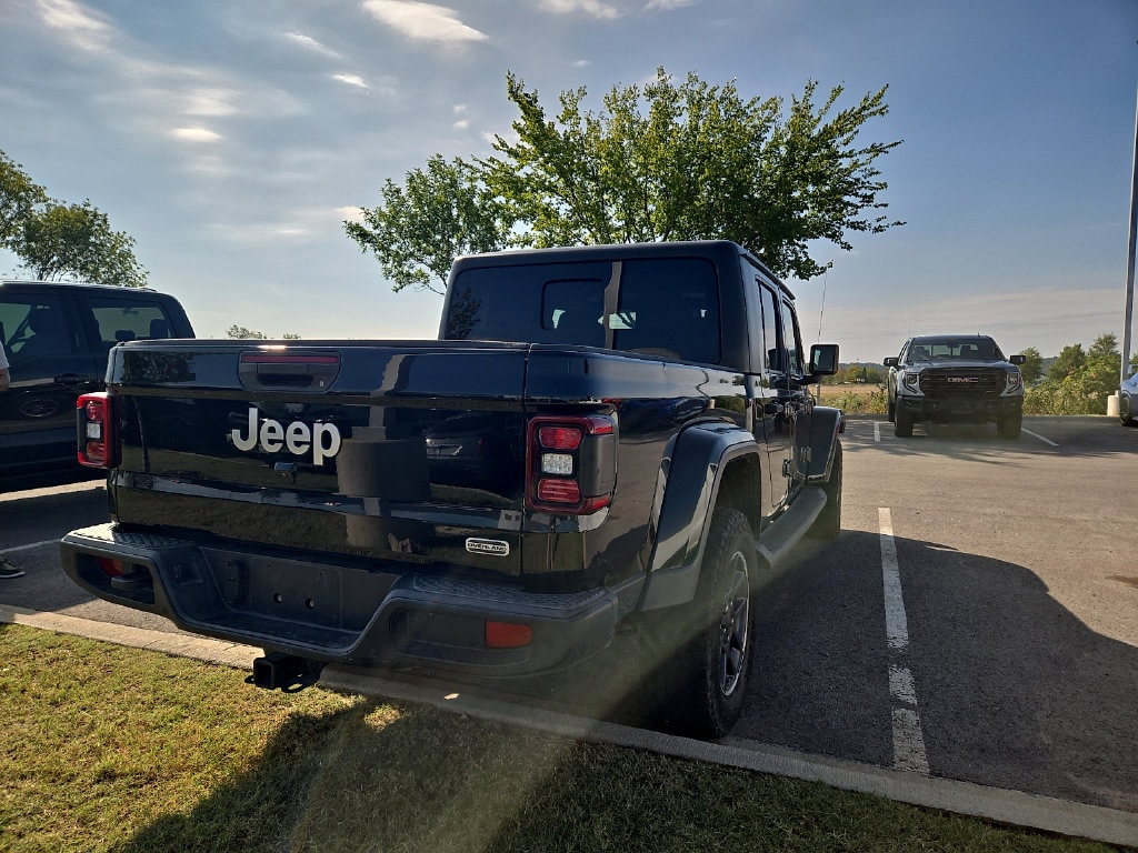Used 2020 Jeep Gladiator Overland Truck Crew Cab