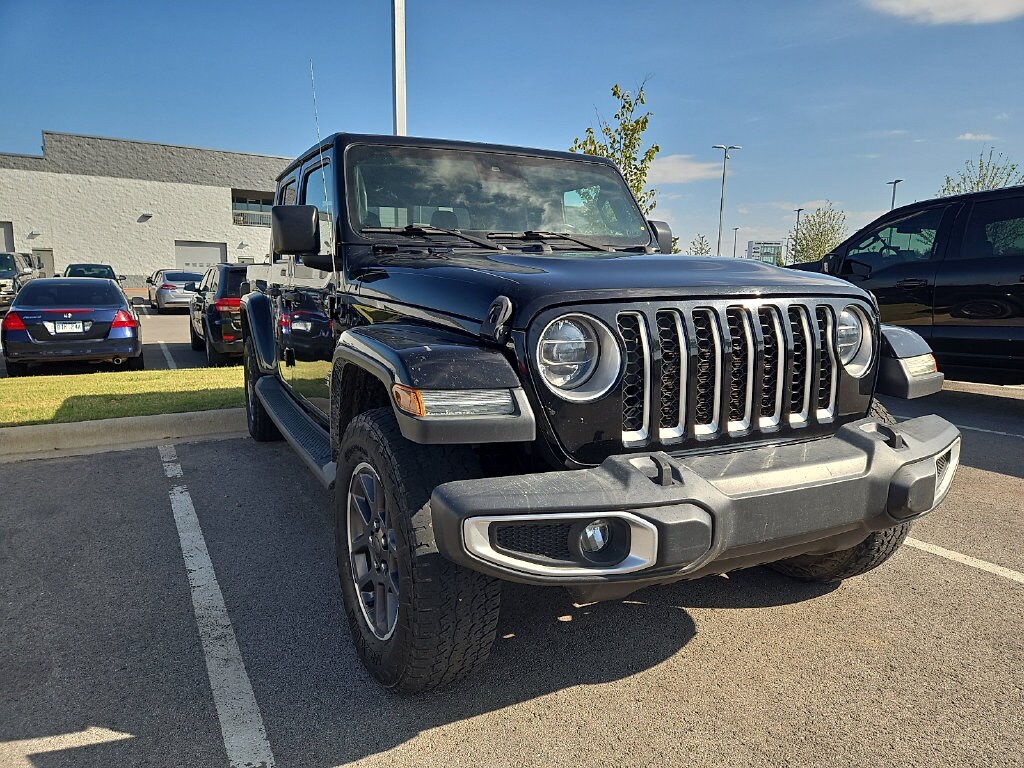Used 2020 Jeep Gladiator Overland Truck Crew Cab