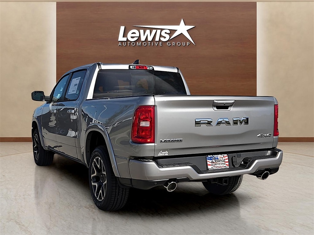 New 2026 Ram 1500 LARAMIE CREW CAB 4X4 5'7 BOX Pickup