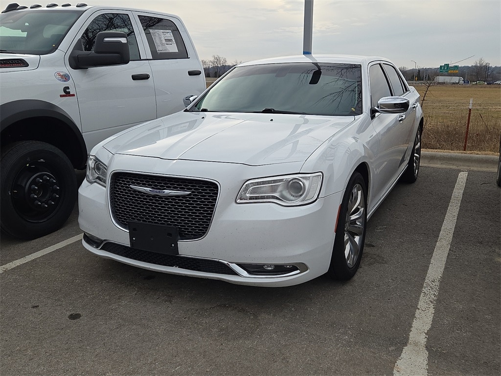 Used 2019 Chrysler 300 Limited Sedan