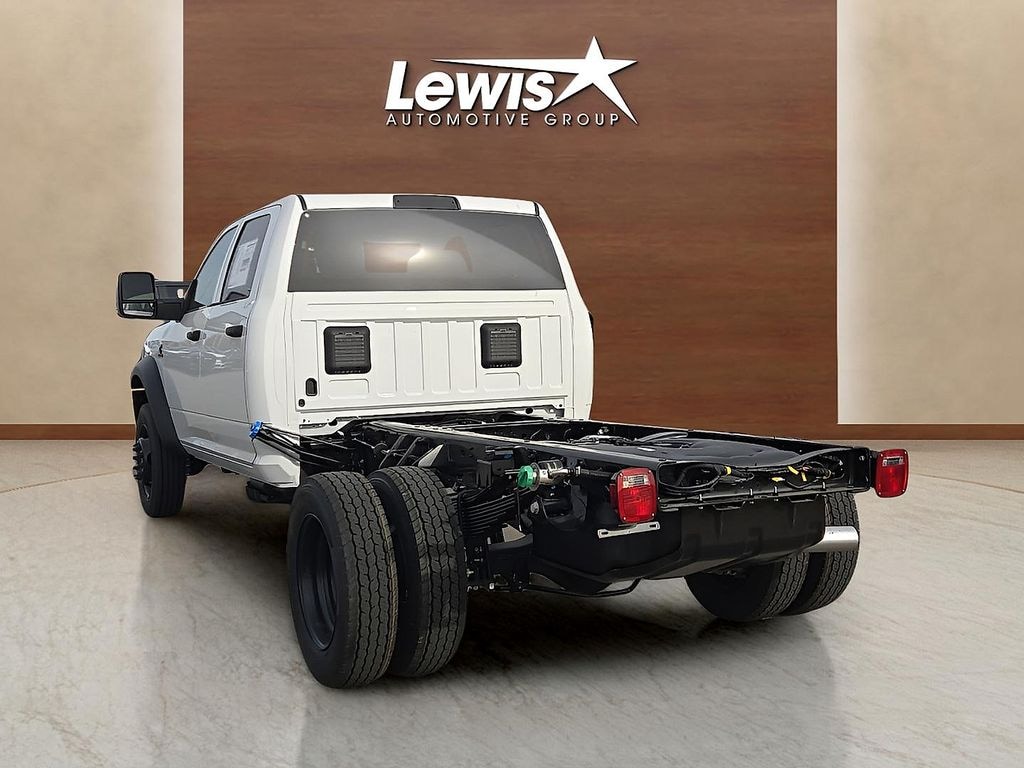 New 2026 Ram 4500 Chassis Cab TRADESMAN CREW 4X4 60' CA Pickup