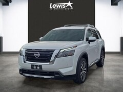 2025 Nissan Pathfinder Platinum SUV