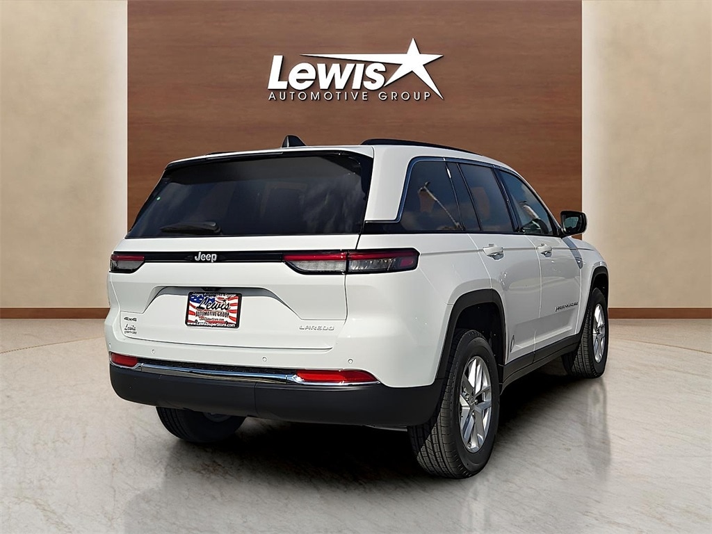 New 2025 Jeep Grand Cherokee LAREDO X 4X4 Sport Utility