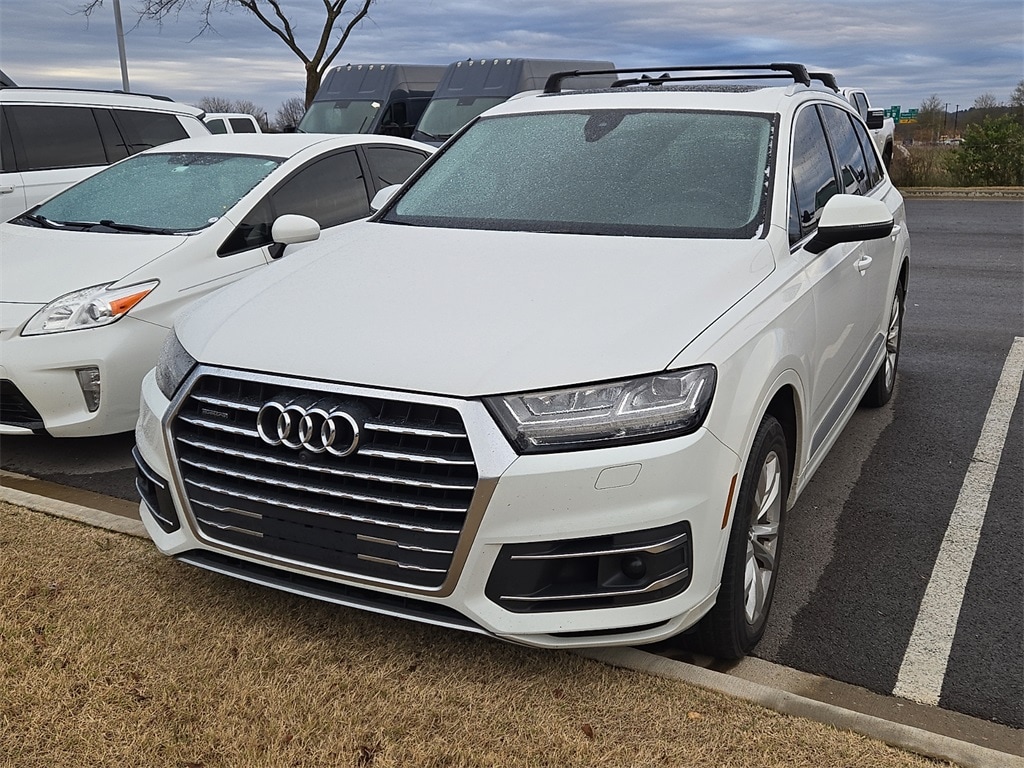 2018 Audi Q7 Premium Plus's photo