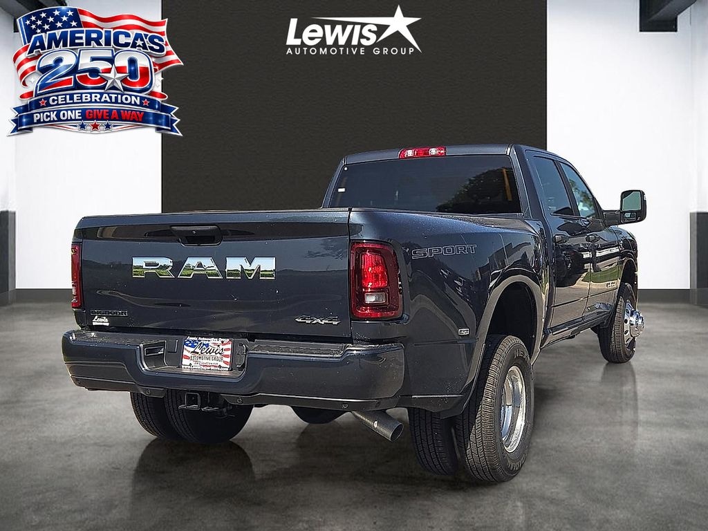 New 2026 Ram 3500 BIG HORN CREW CAB 4X4 8' BOX Pickup