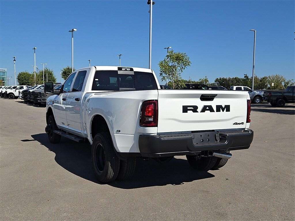 2026 Ram 3500 Tradesman photo 4