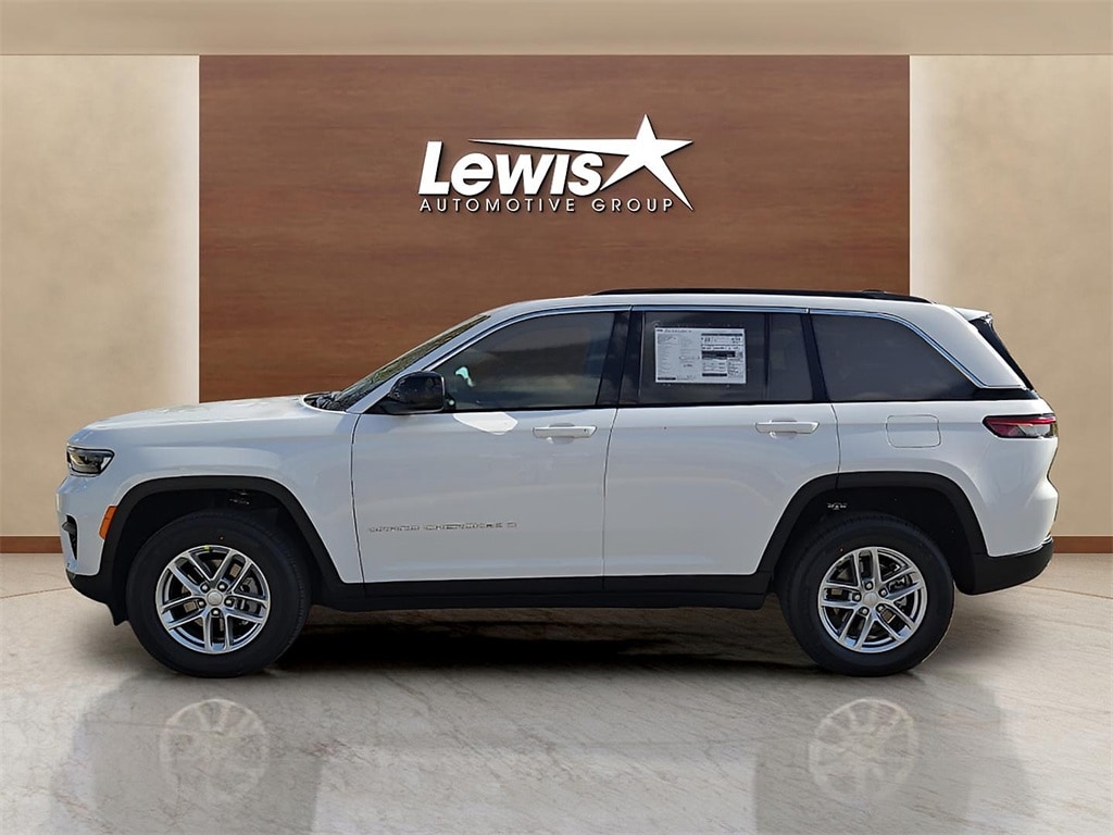 New 2025 Jeep Grand Cherokee LAREDO X 4X4 Sport Utility