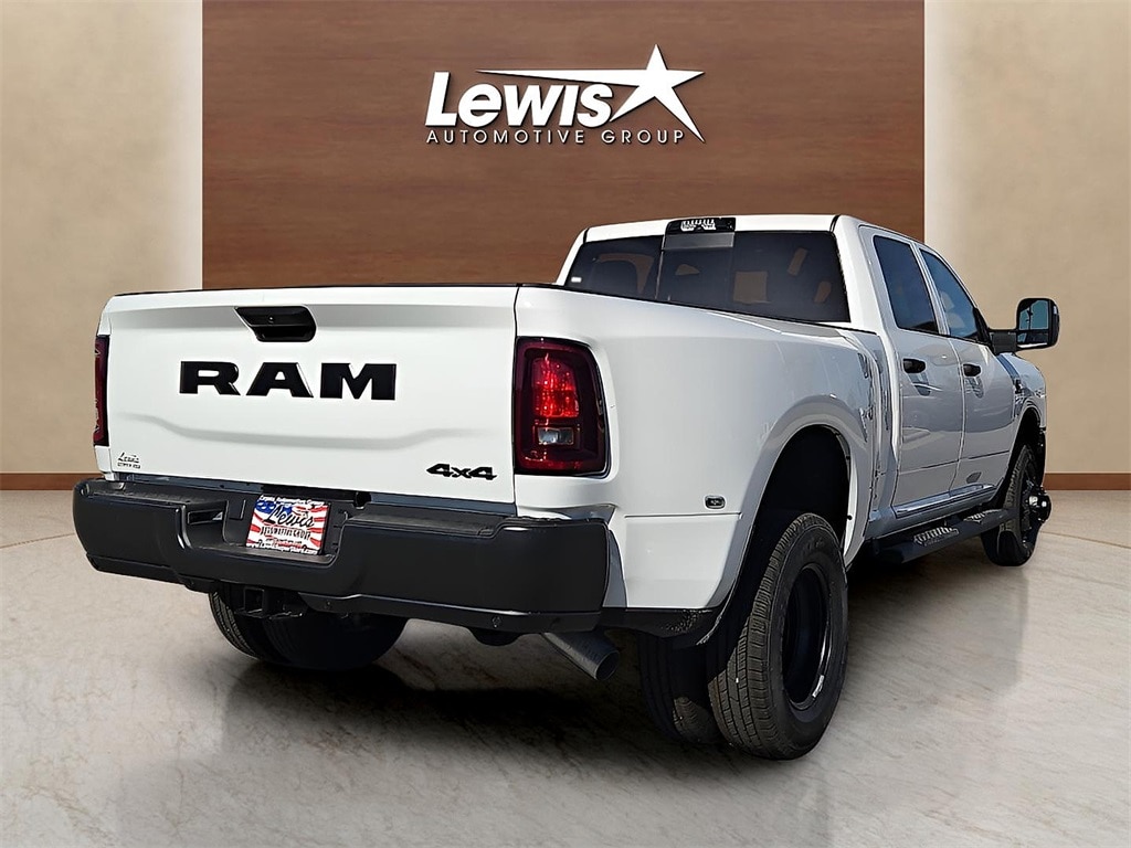New 2026 Ram 3500 TRADESMAN CREW CAB 4X4 8' BOX Pickup