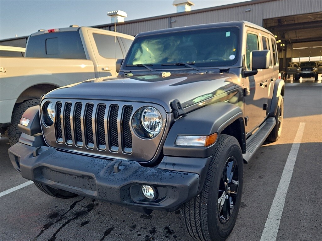 Used 2022 Jeep Wrangler Unlimited Sport Altitude SUV