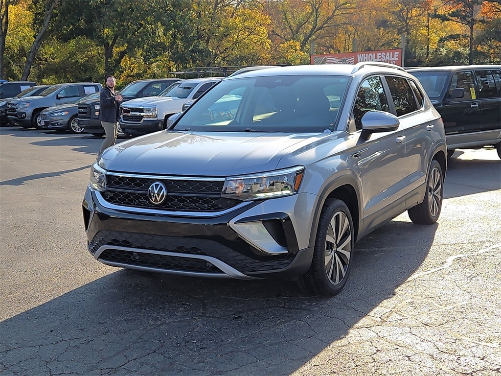 Used 2024 Volkswagen Taos 1.5T SE SUV