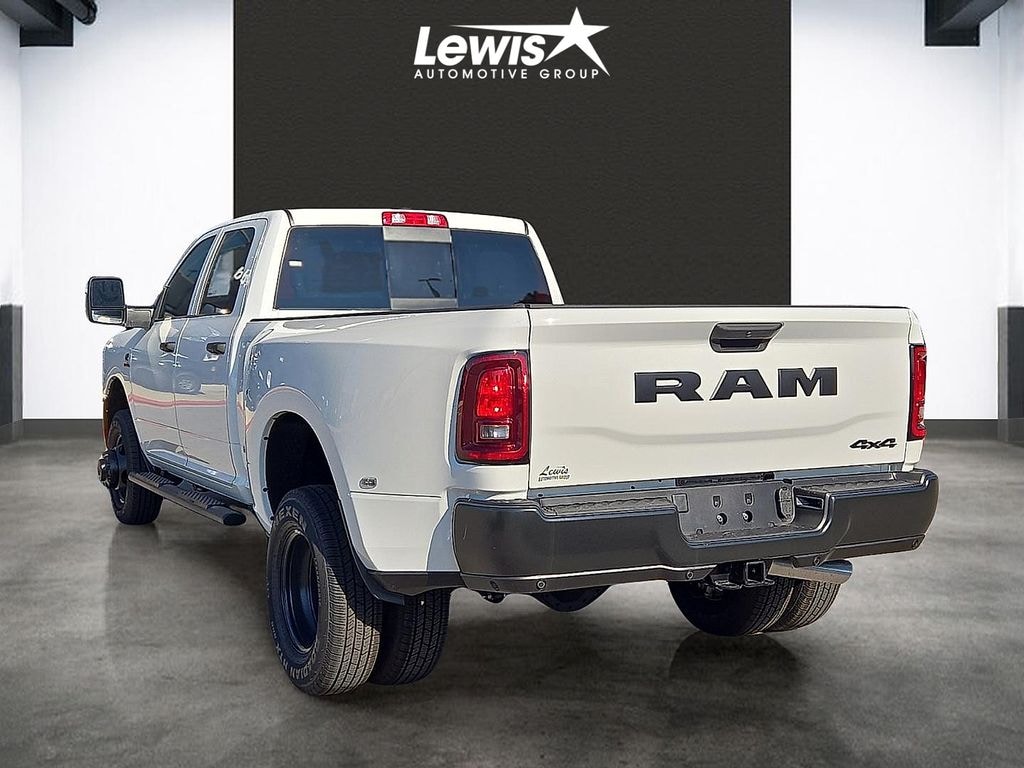 New 2026 Ram 3500 TRADESMAN CREW CAB 4X4 8' BOX Pickup
