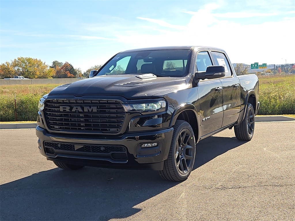 New 2026 Ram 1500 LARAMIE CREW CAB 4X4 5'7 BOX Pickup