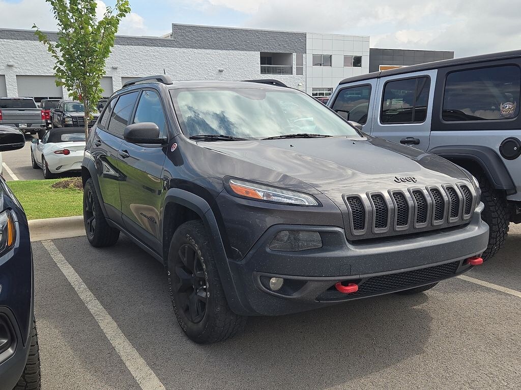 Used 2016 Jeep Cherokee Trailhawk SUV