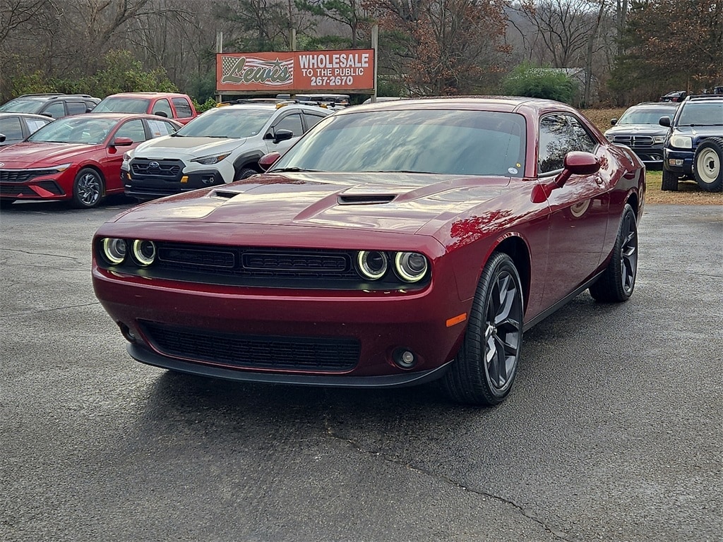 2022 Dodge Challenger SXT's photo