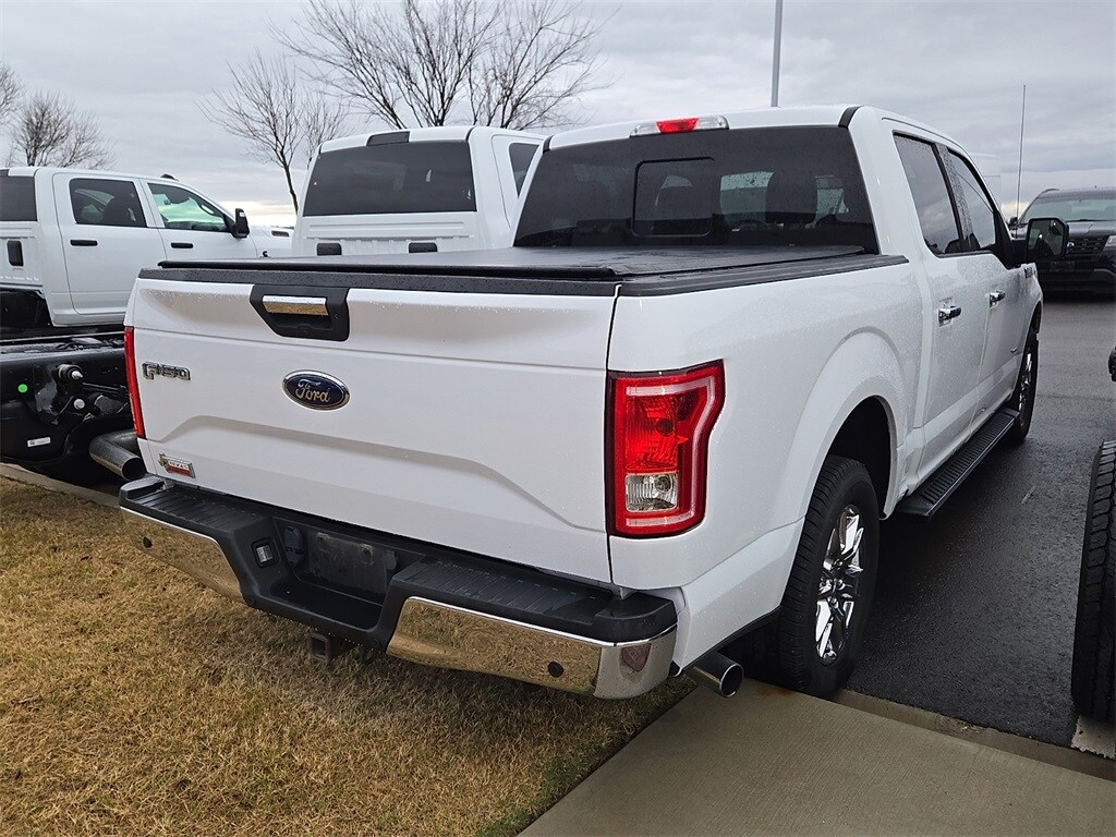 2016 Ford F-150 XLT photo 3