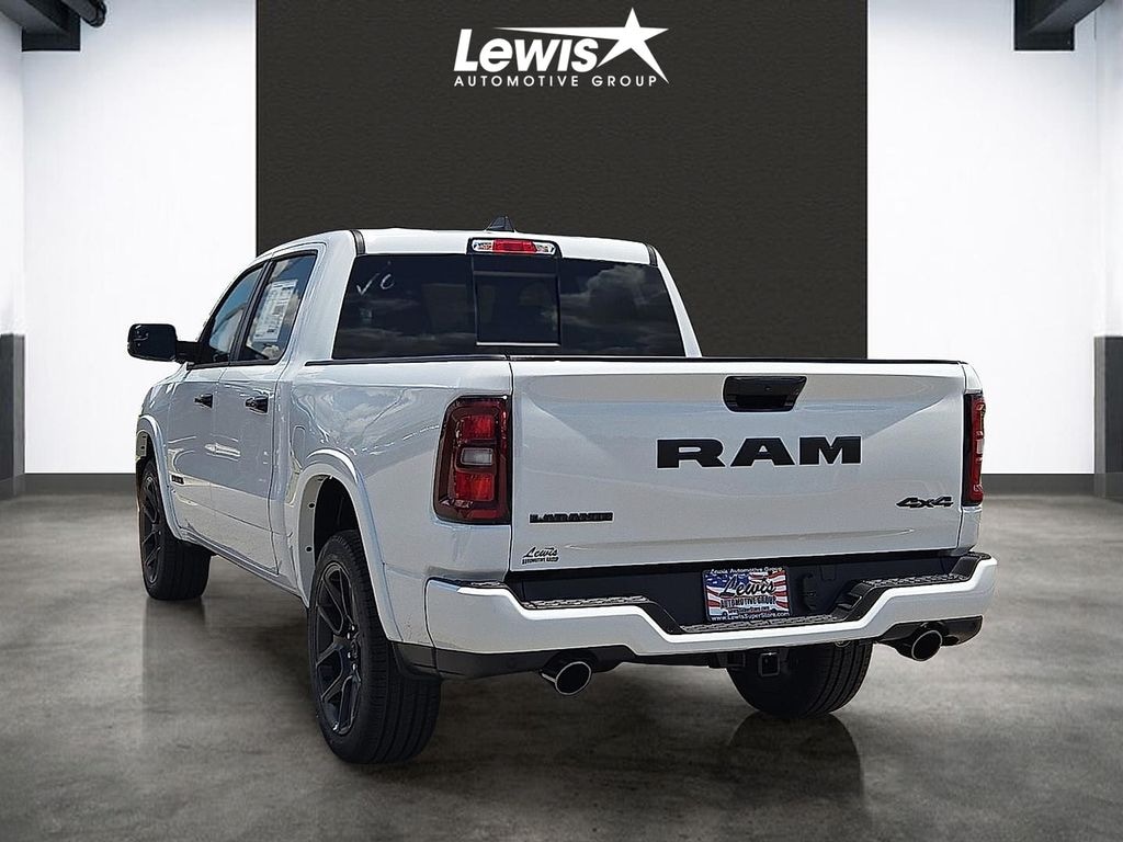 New 2026 Ram 1500 LARAMIE CREW CAB 4X4 5'7 BOX Pickup