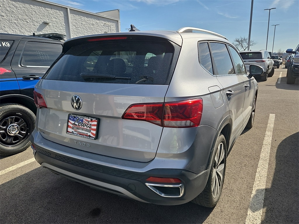 Used 2024 Volkswagen Taos 1.5T SE SUV