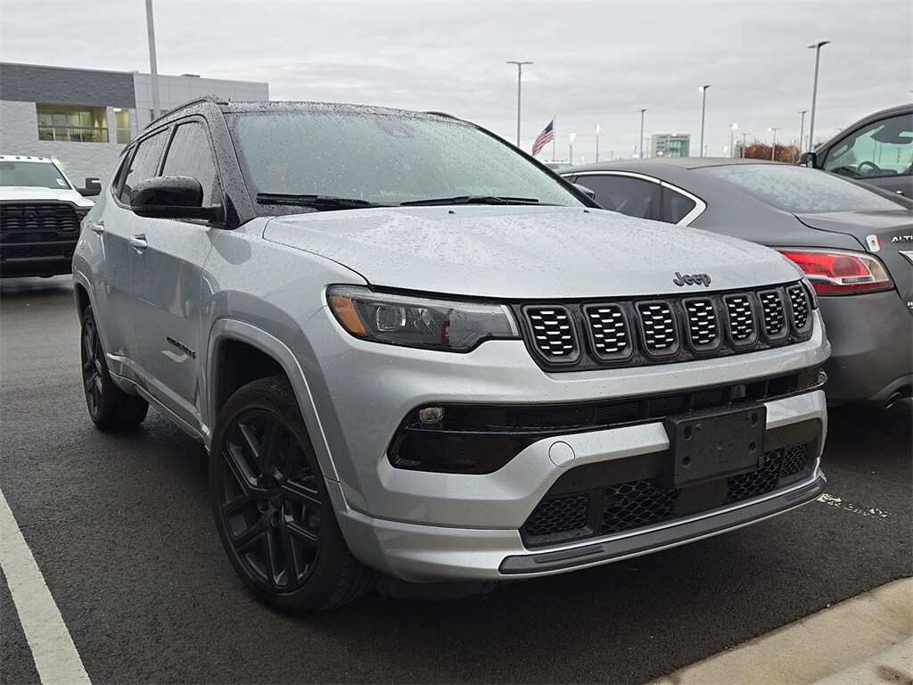 2024 Jeep Compass Limited photo 4