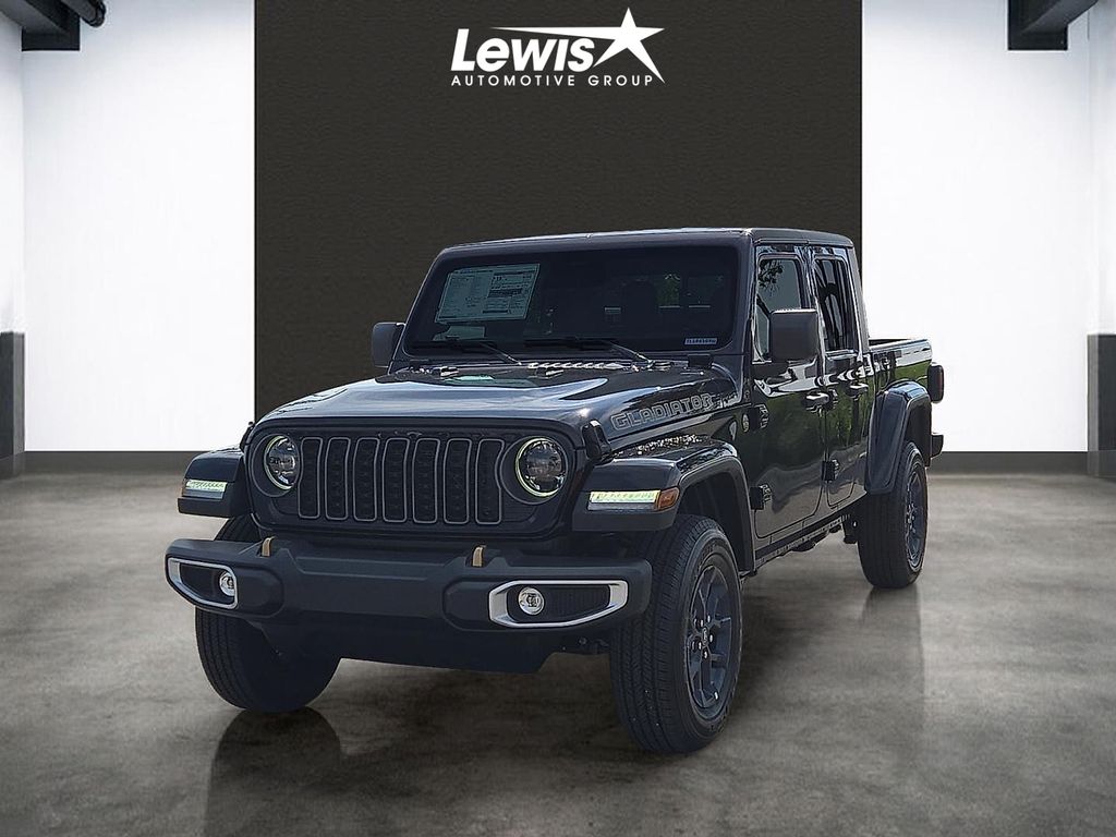 2026 Jeep Gladiator 85th Anniversary Edition Auto's photo