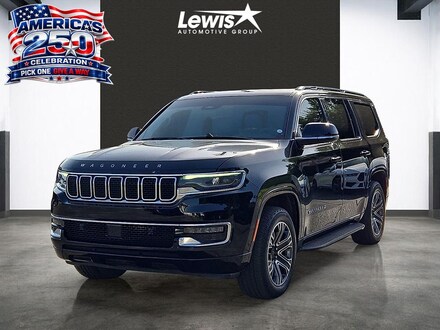 2023 Jeep Wagoneer Base SUV