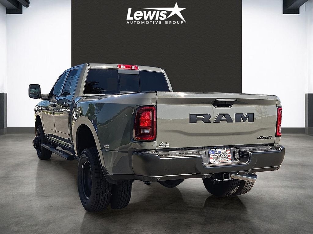 New 2026 Ram 3500 TRADESMAN CREW CAB 4X4 8' BOX Pickup