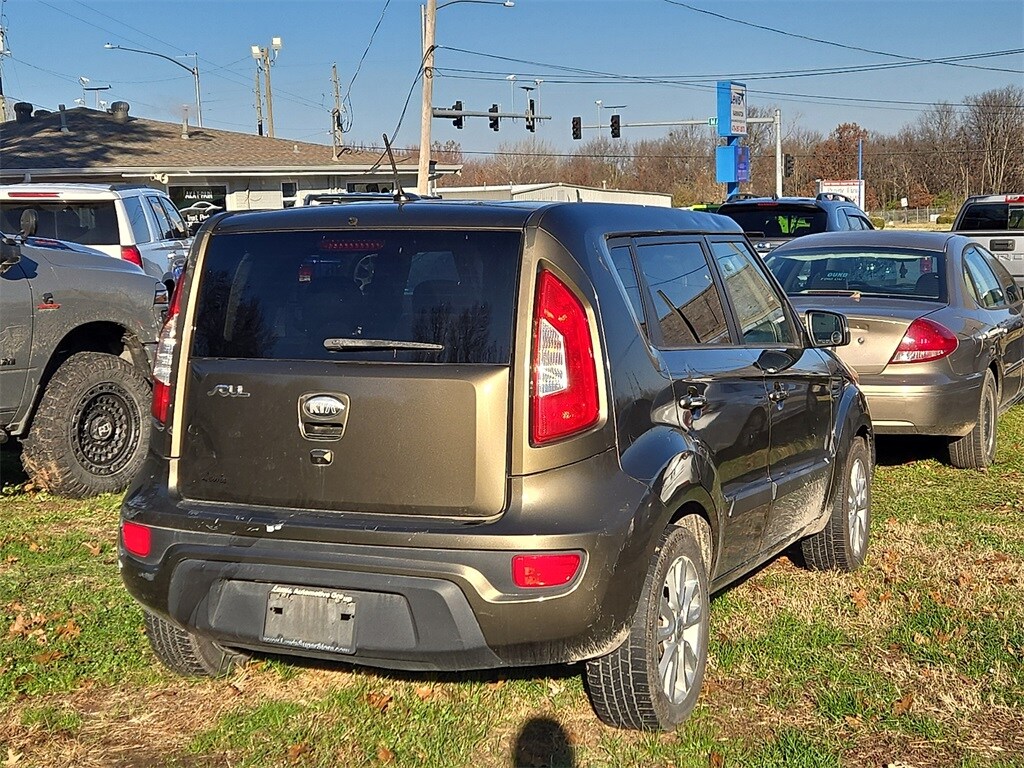 2013 Kia Soul Plus photo 2