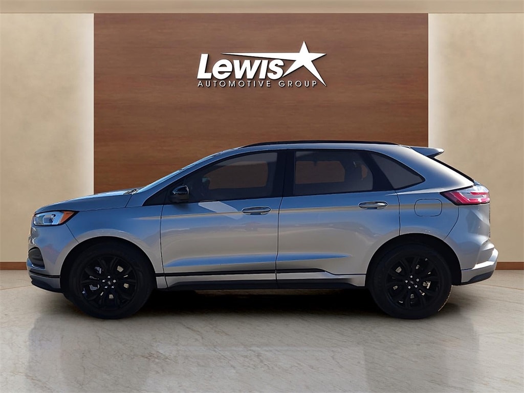 Used 2022 Ford Edge SE SUV