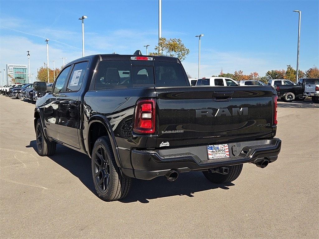 New 2026 Ram 1500 LARAMIE CREW CAB 4X4 5'7 BOX Pickup
