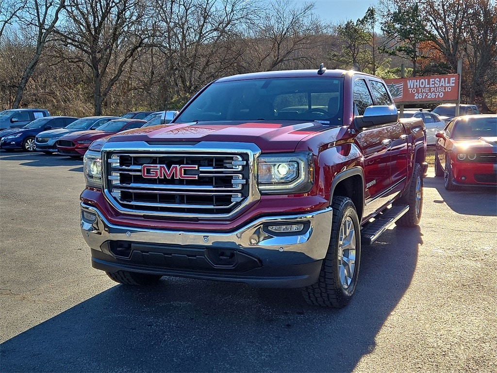 2018 GMC Sierra SLT's photo