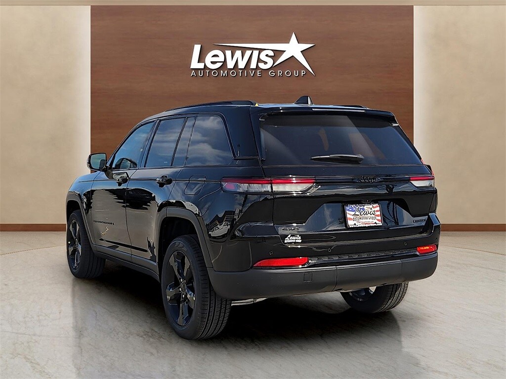 2025 Jeep Grand Cherokee Limited photo 4