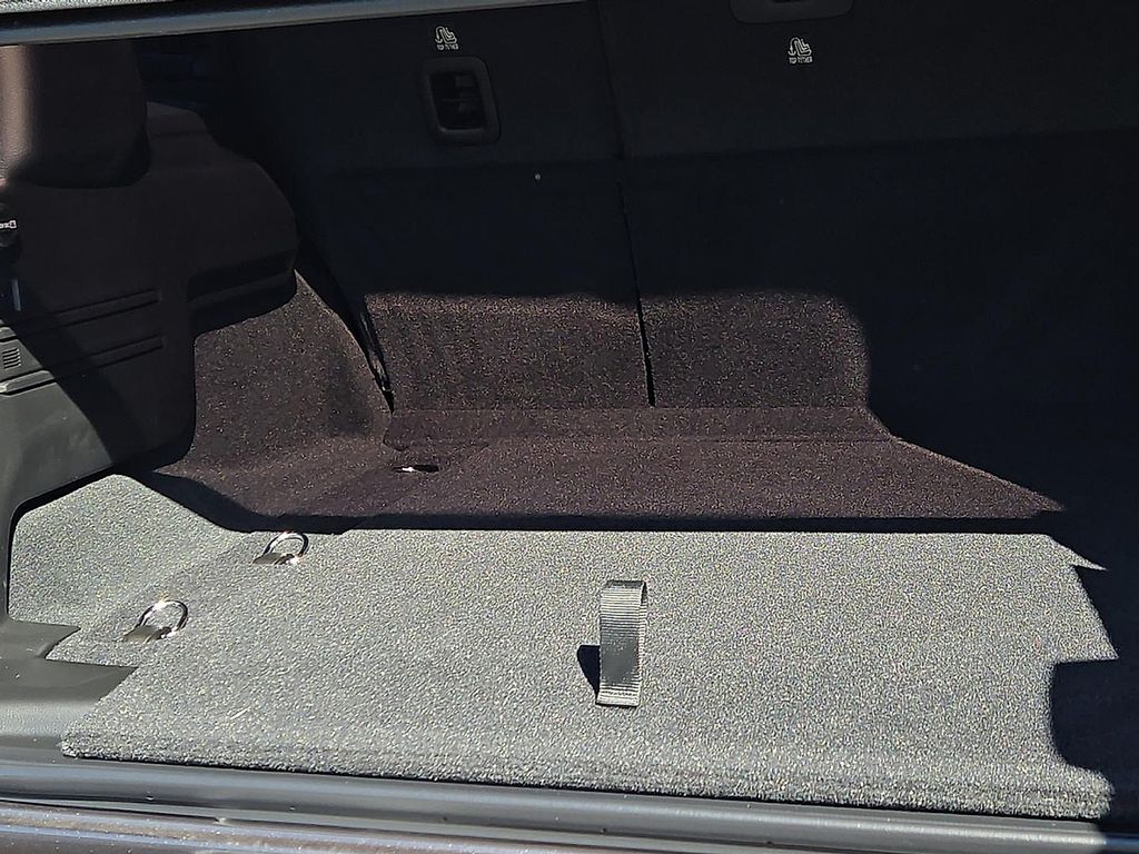 2026 Jeep Wrangler 4-Door Sahara - Photo 8