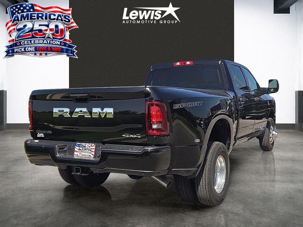 New 2026 Ram 3500 BIG HORN CREW CAB 4X4 8' BOX Pickup
