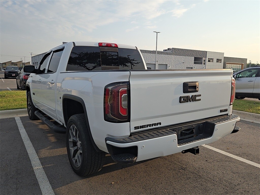 2017 Gmc Sierra 1500 SLT photo 3