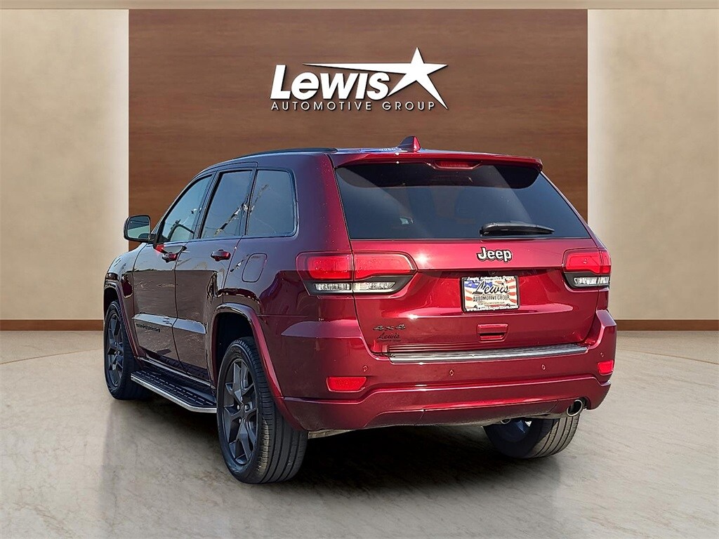 2021 Jeep Grand Cherokee Anniversary Edition photo 4
