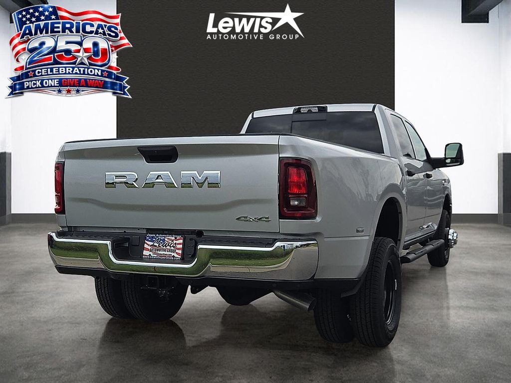 New 2026 Ram 3500 TRADESMAN CREW CAB 4X4 8' BOX Pickup