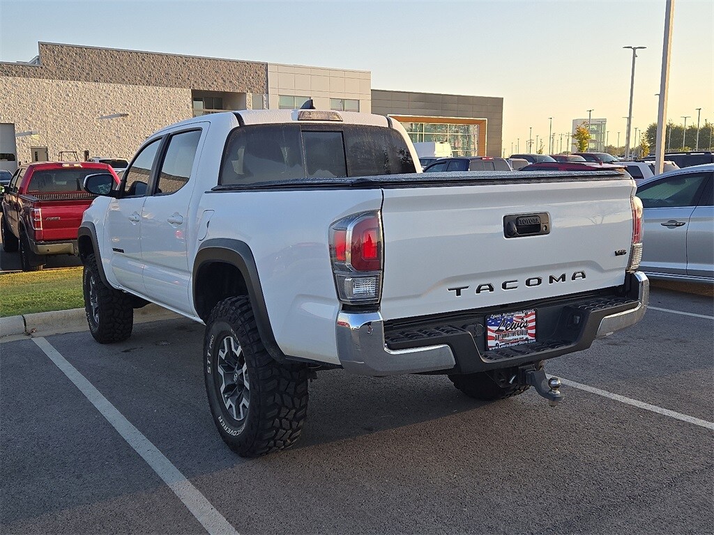2020 Toyota Tacoma TRD Off-Road photo 3