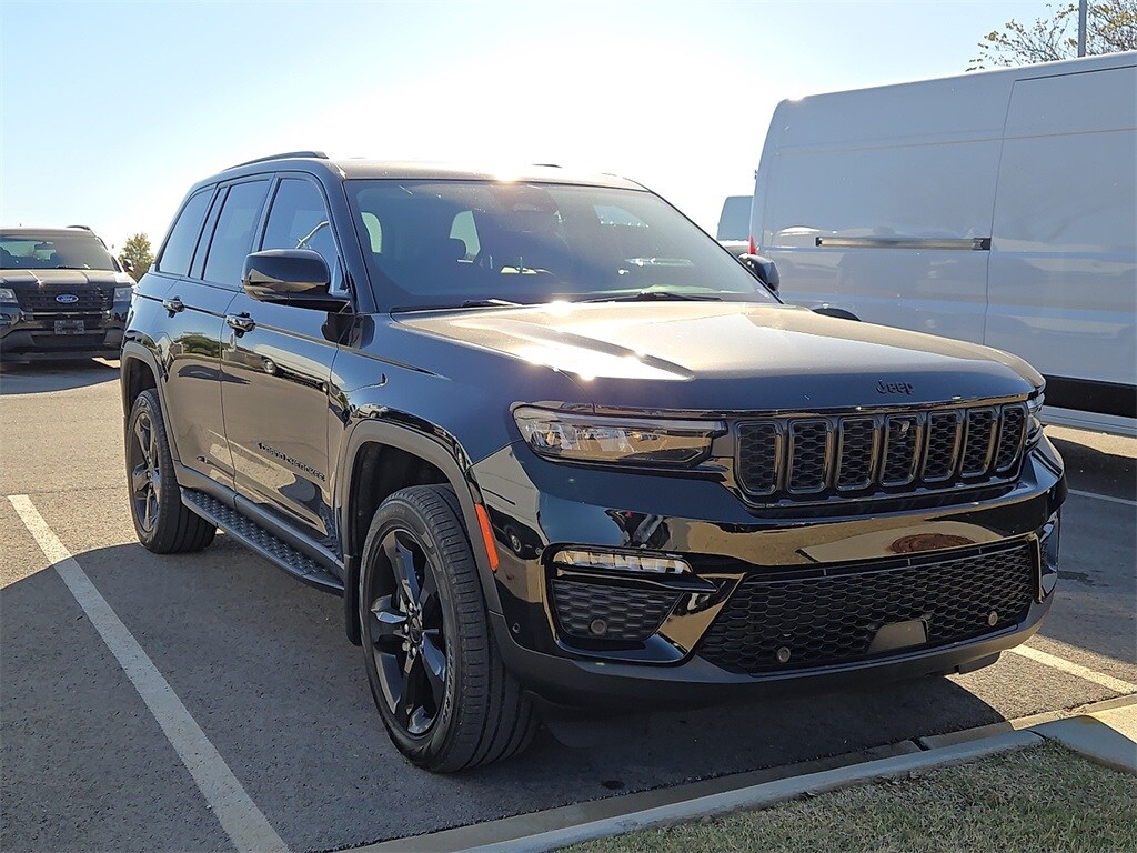 2023 Jeep Grand Cherokee Limited photo 4