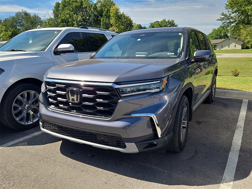 2024 Honda Pilot EX-L photo 2