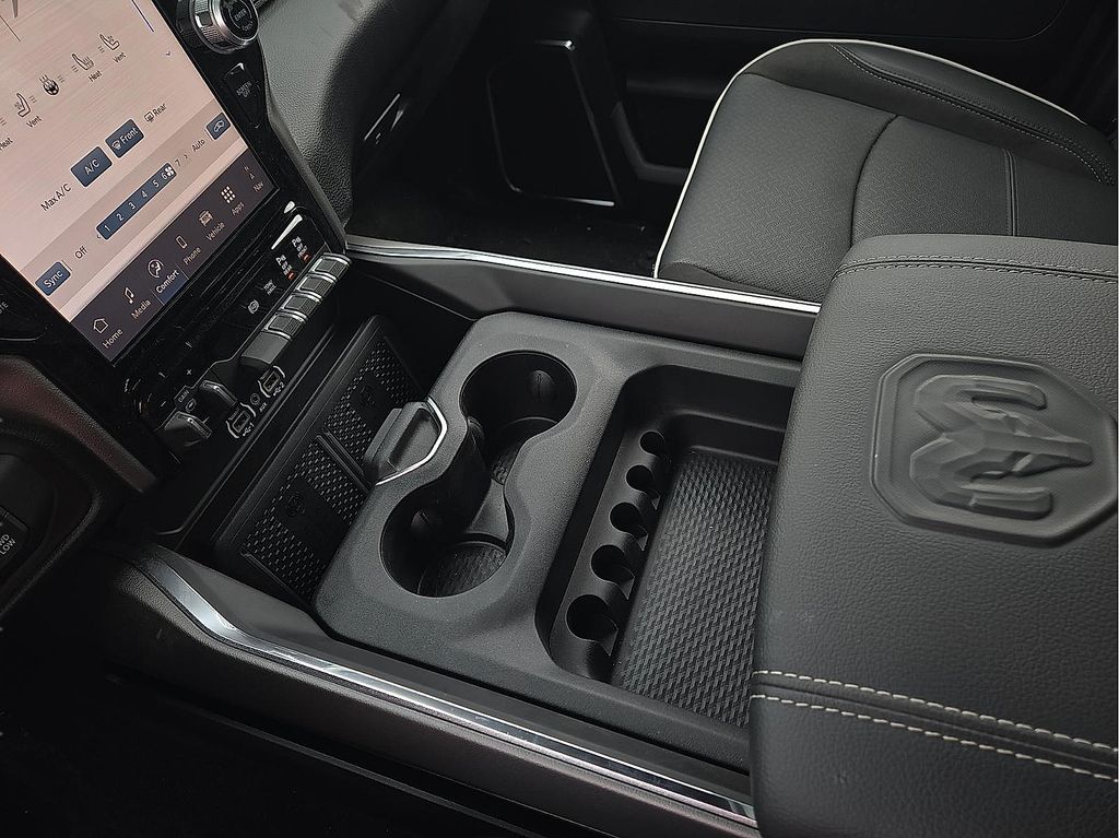 2026 RAM 2500 Laramie - Photo 21