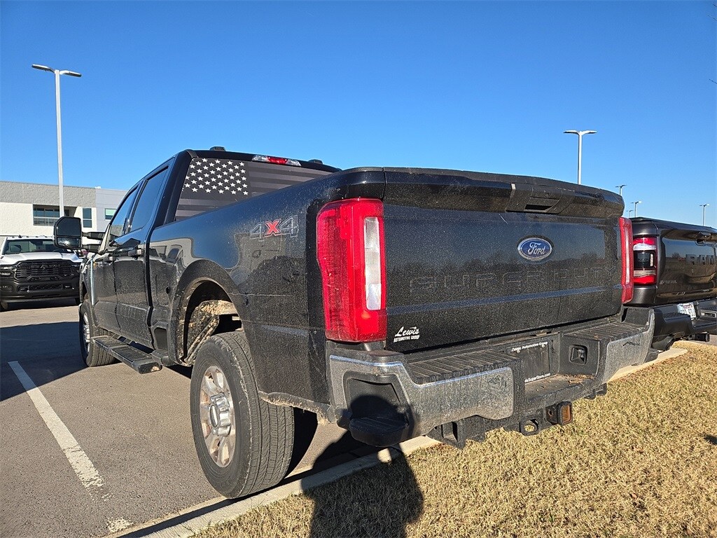 2024 Ford F-250 photo 2