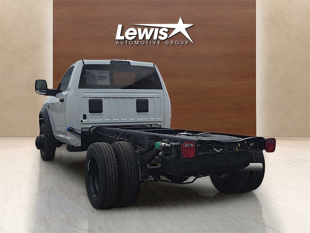 2025 Ram 4500 Tradesman photo 4