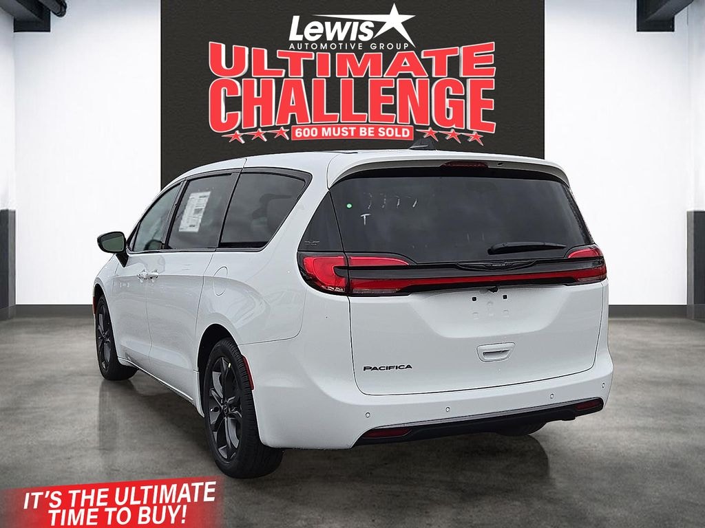 New 2026 Chrysler Pacifica SELECT Passenger Van