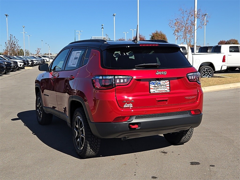 2026 Jeep Compass Trailhawk Sport photo 3