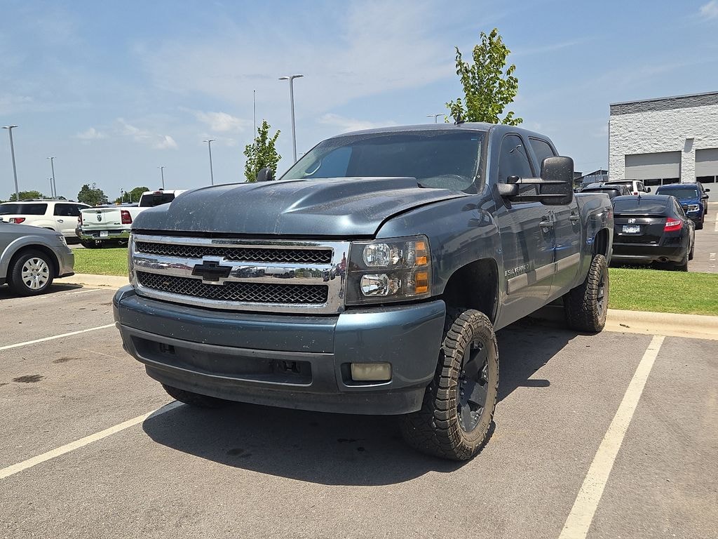 Used 2008 Chevrolet Silverado 1500 LT Truck Crew Cab